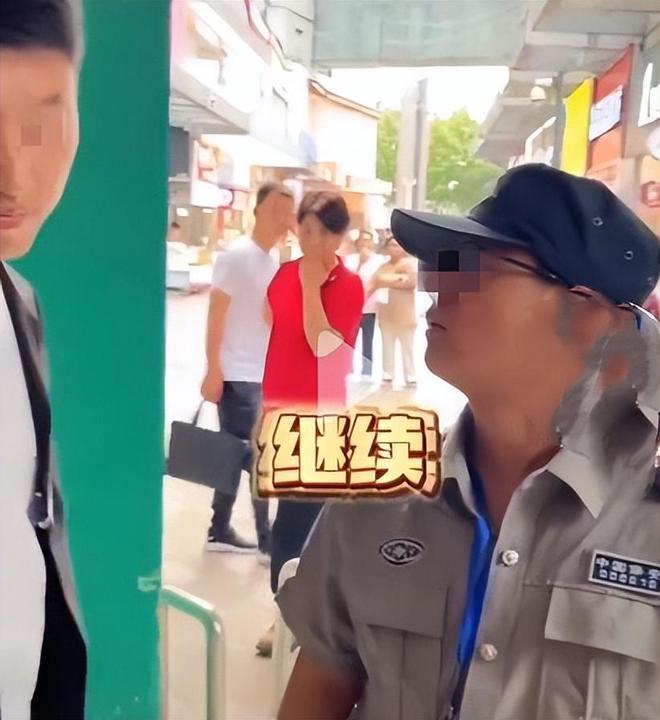 保安真是牛!连扇店主三个嘴巴子,这个月工资都要赔进去了